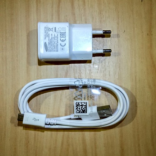 Samsung Travel Adapter/Charger + USB Cable Original Untuk Galaxy Note 8.0